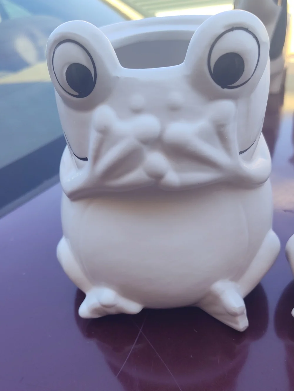 White Frog Ceramic Small Pet Feeder or Planter - Set of 2
